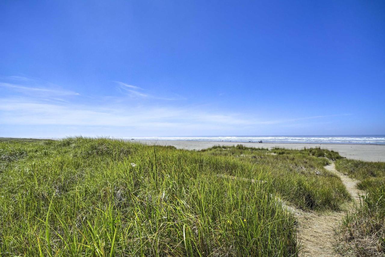 Coastal Pnw Gem With Hot Tub - Walk To Beach! Grayland Buitenkant foto