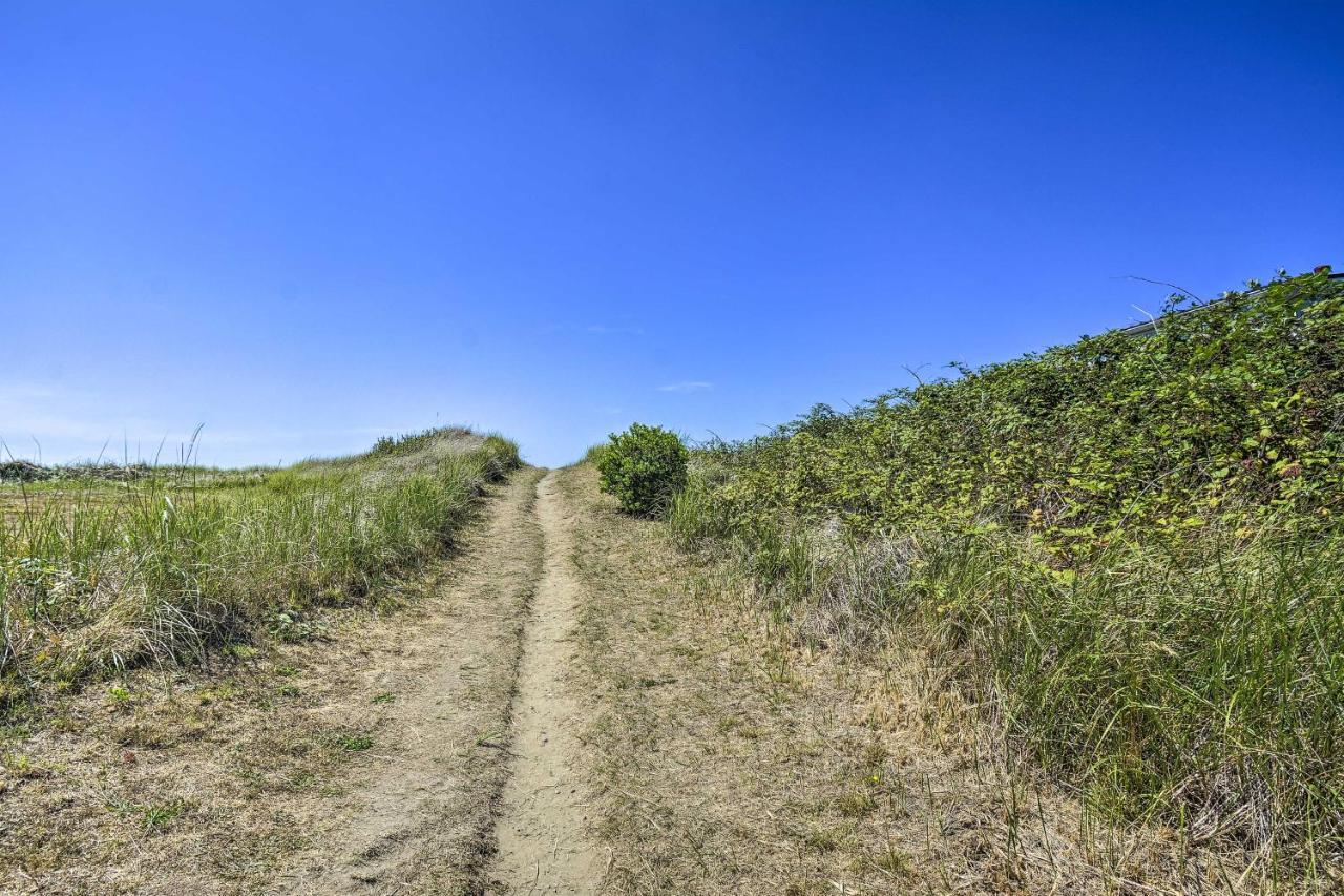 Coastal Pnw Gem With Hot Tub - Walk To Beach! Grayland Buitenkant foto
