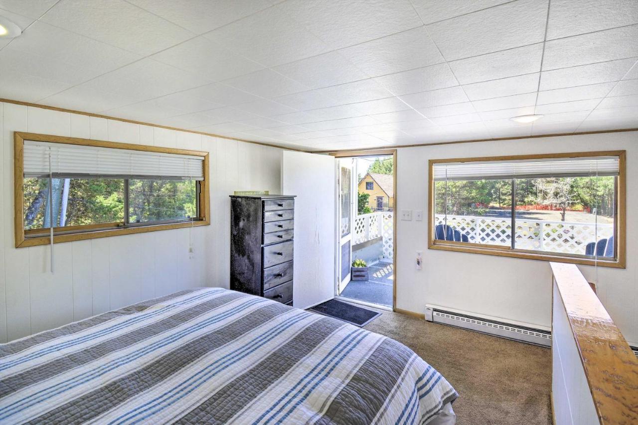Coastal Pnw Gem With Hot Tub - Walk To Beach! Grayland Buitenkant foto